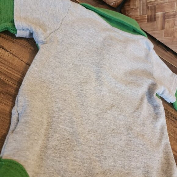 John Deere Baby Boy Size 6 Months Bodysuit One Piece Embroidered Tractor Thermal - Picture 9 of 9